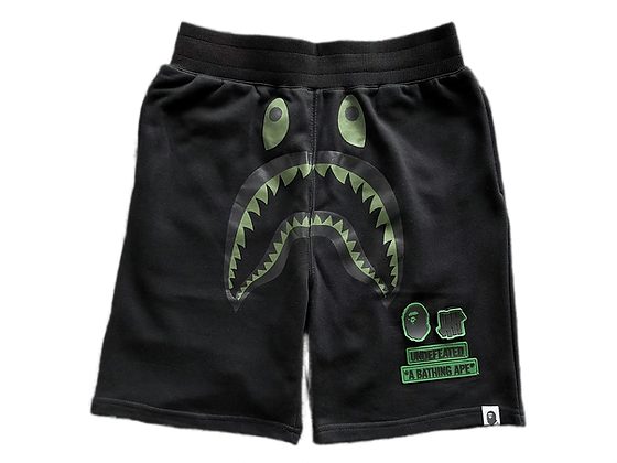 BAPE - SHORTS BLACK & GREEN