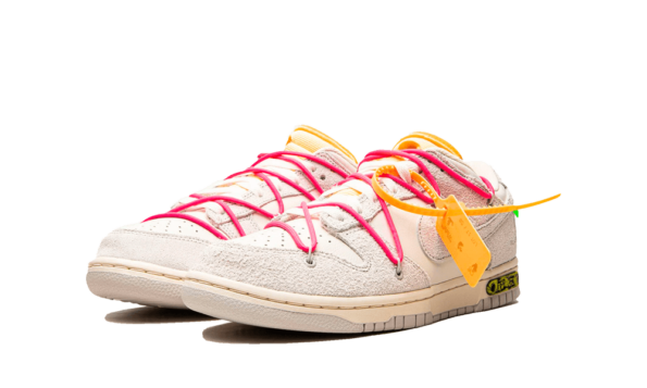 DUNK LOW OFF-W. LOT 17