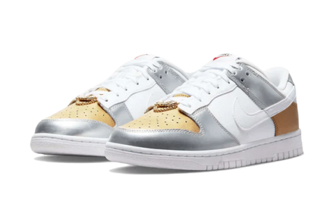 DUNK - LOW GOLD WHITE SILVER