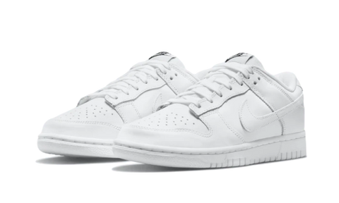 DUNK - LOW TRIPLE WHITE