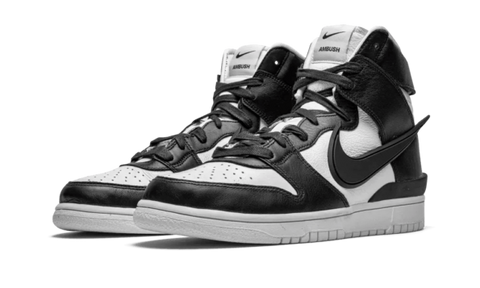 DUNK - HIGH AMBUSH BLACK WHITE