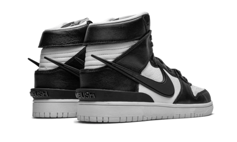 DUNK - HIGH AMBUSH BLACK WHITE